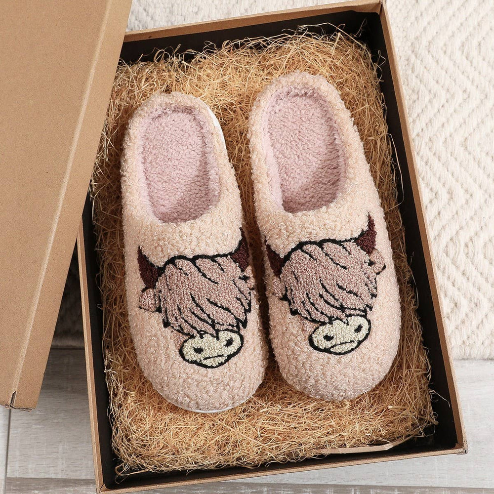 Highland Cow Plush Slippers With Rubber Sole