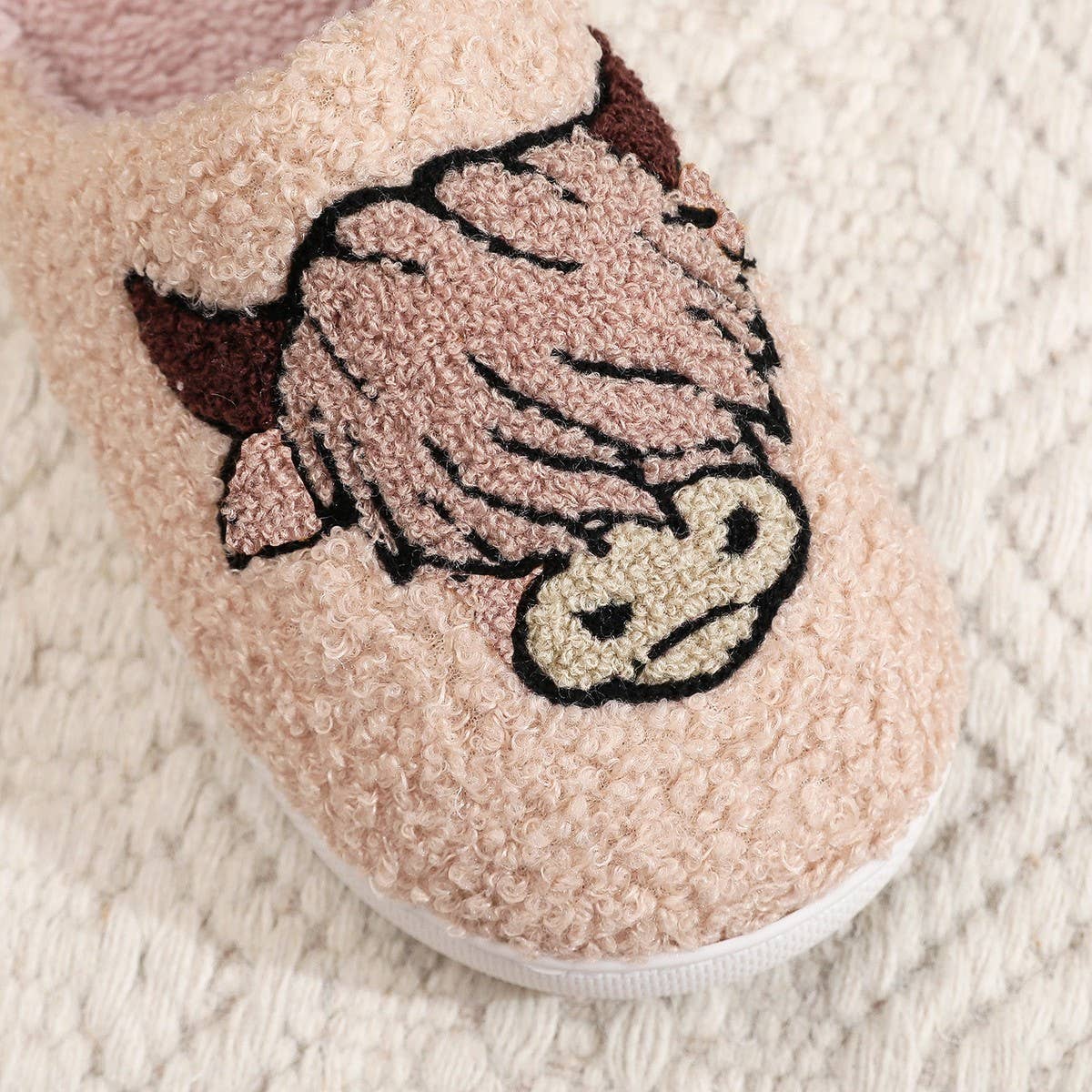 Highland Cow Plush Slippers With Rubber Sole