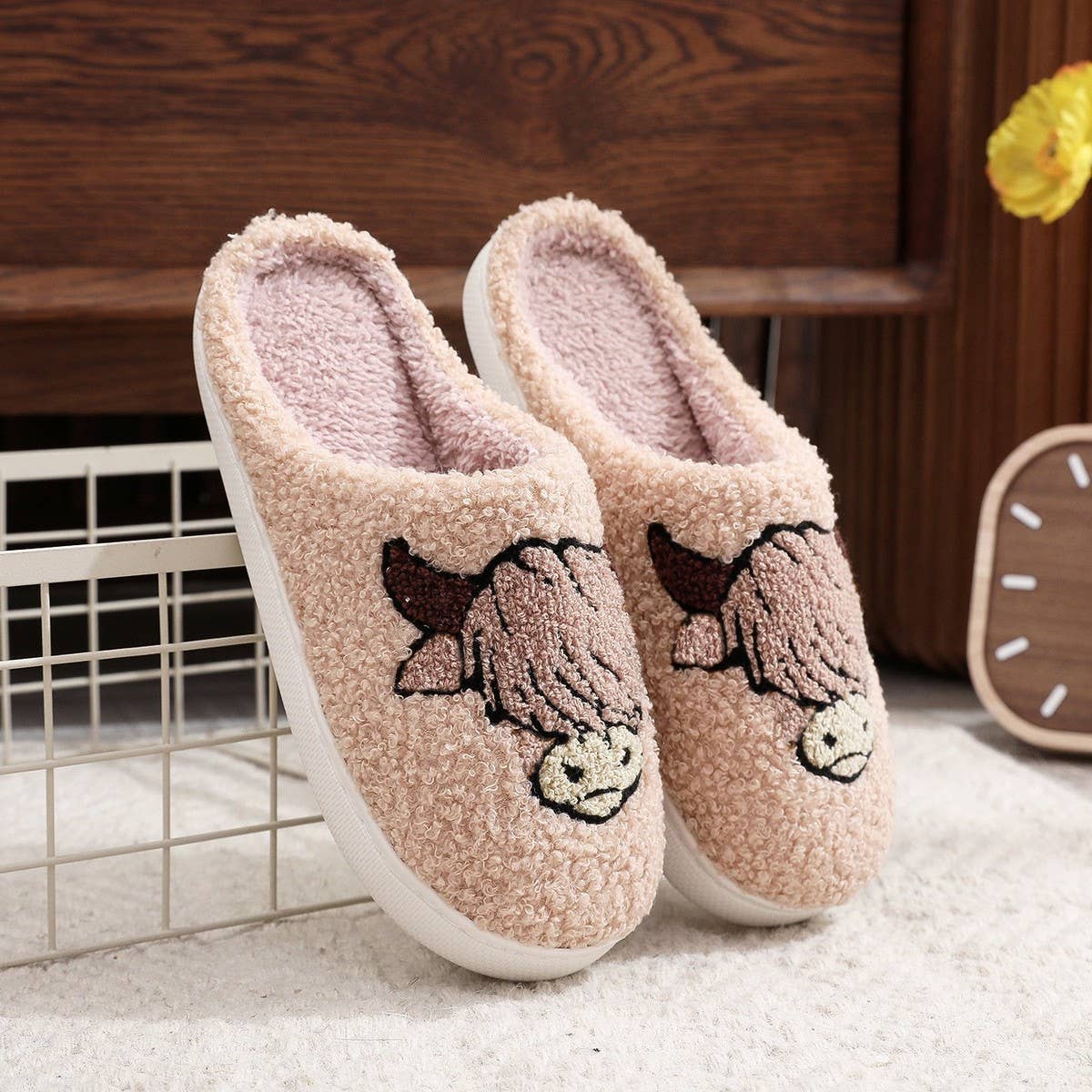 Highland Cow Plush Slippers With Rubber Sole