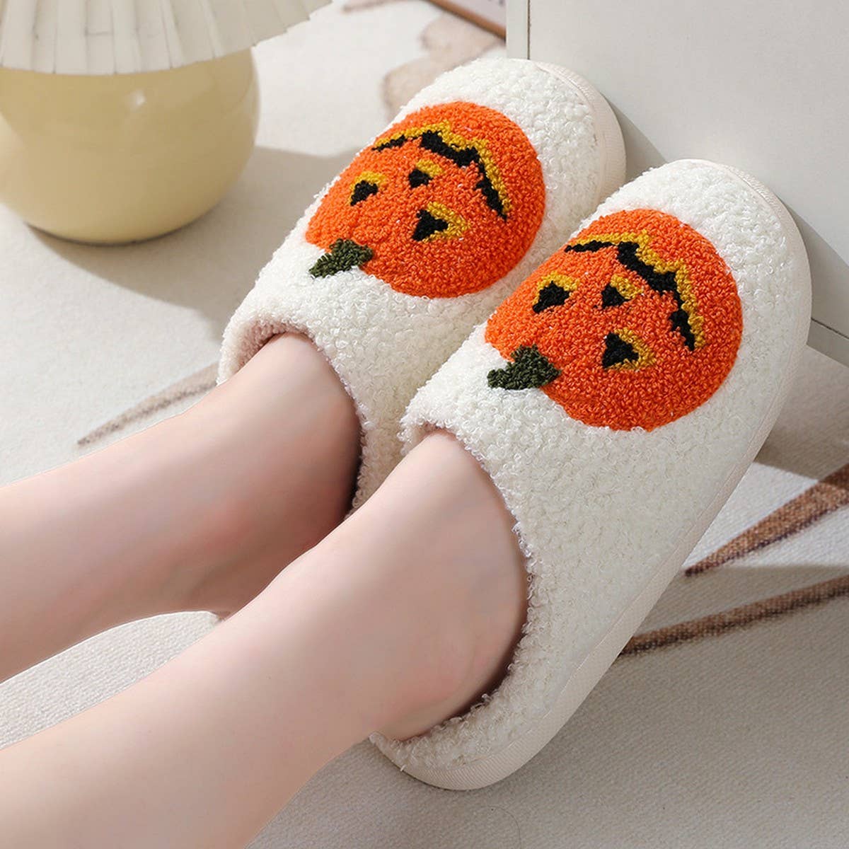 HALLOWEEN PUMPKIN SHAPED WARM SLIPPERS