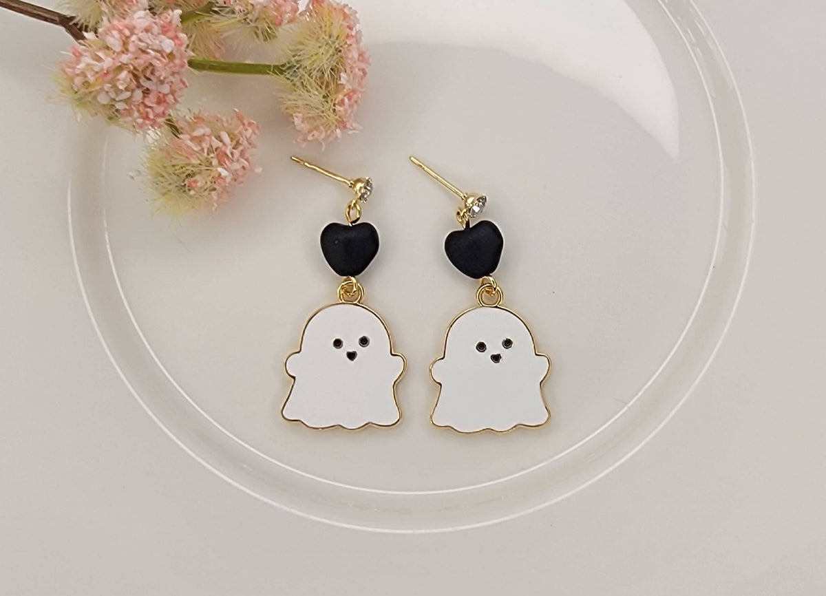 GHOST WITH BLACK HEART DANGLE EARRINGS
