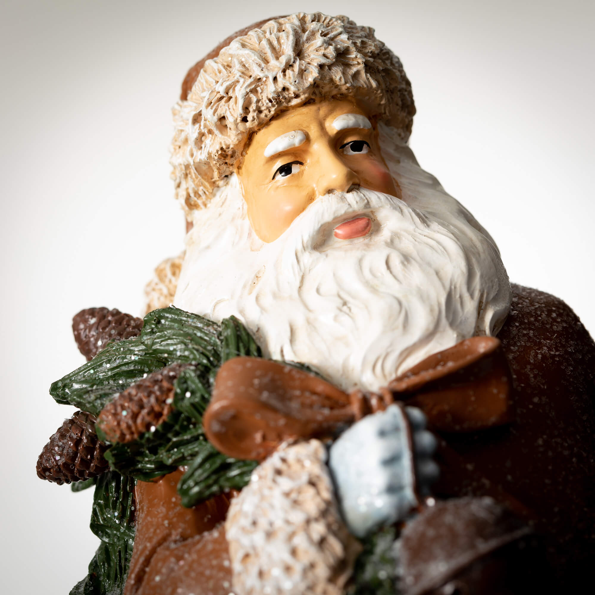 VINTAGE WOODLAND SANTA FIGURE