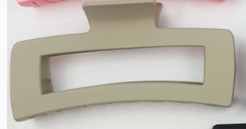 Jumbo Matte Cut Out Hair Claw Clip
