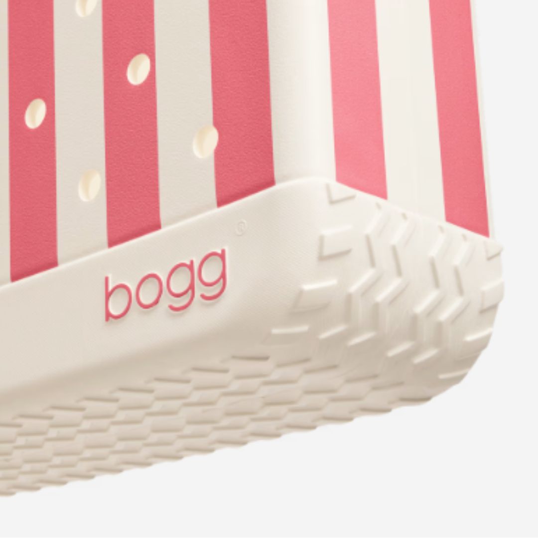 Capri Coral Bogg Bag