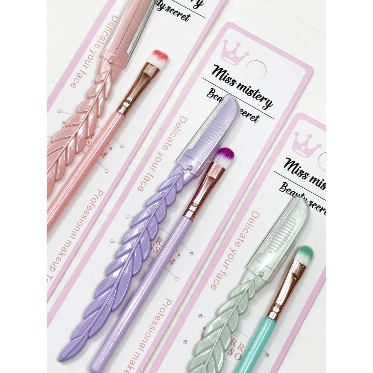 Eyebrow Shaping Razor and Brush Set