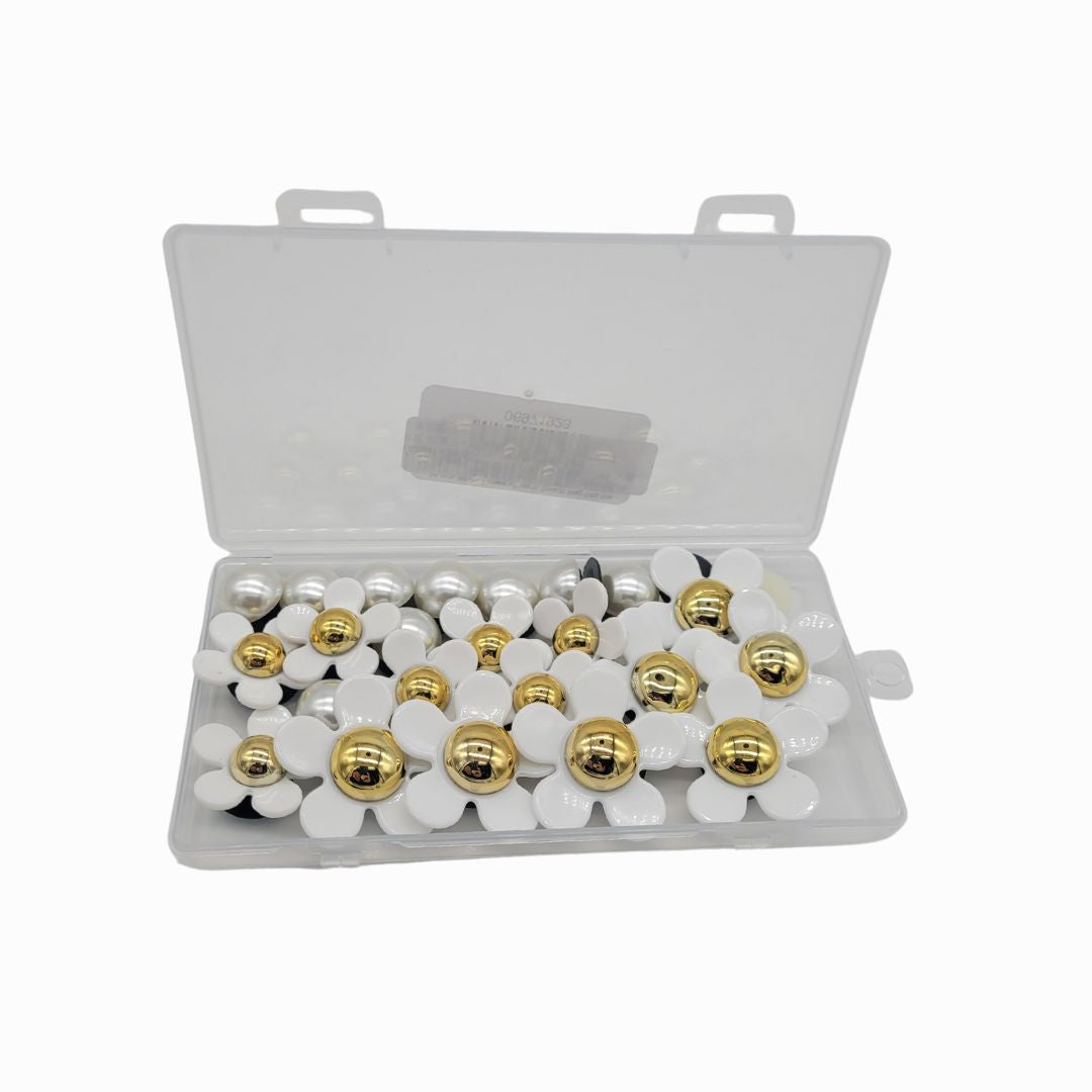 24 pcs White Flowers/Pearls Beach Bag Bits Set