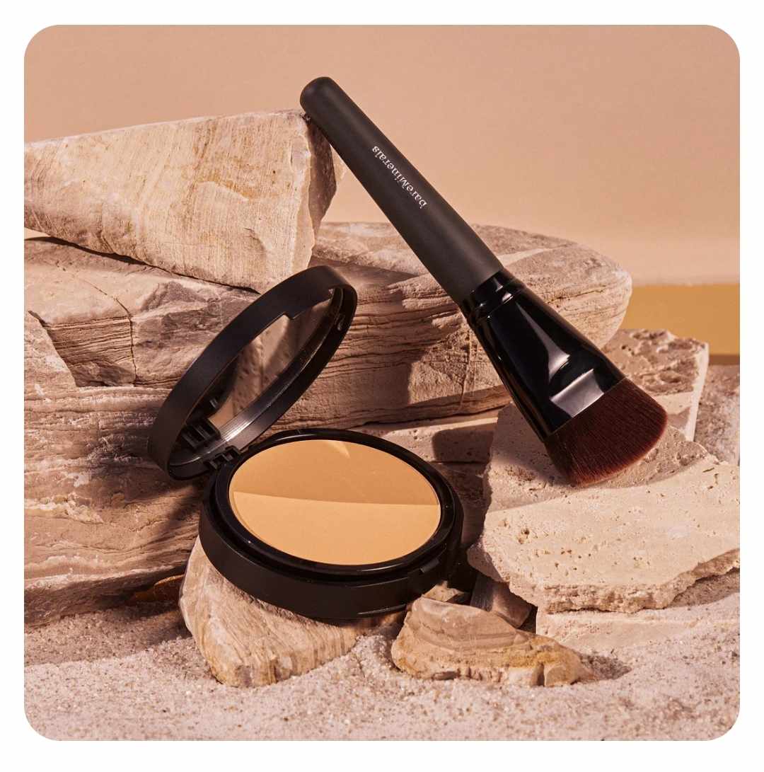 BAREPRO 16HR SKIN-PERFECTING POWDER FOUNDATION