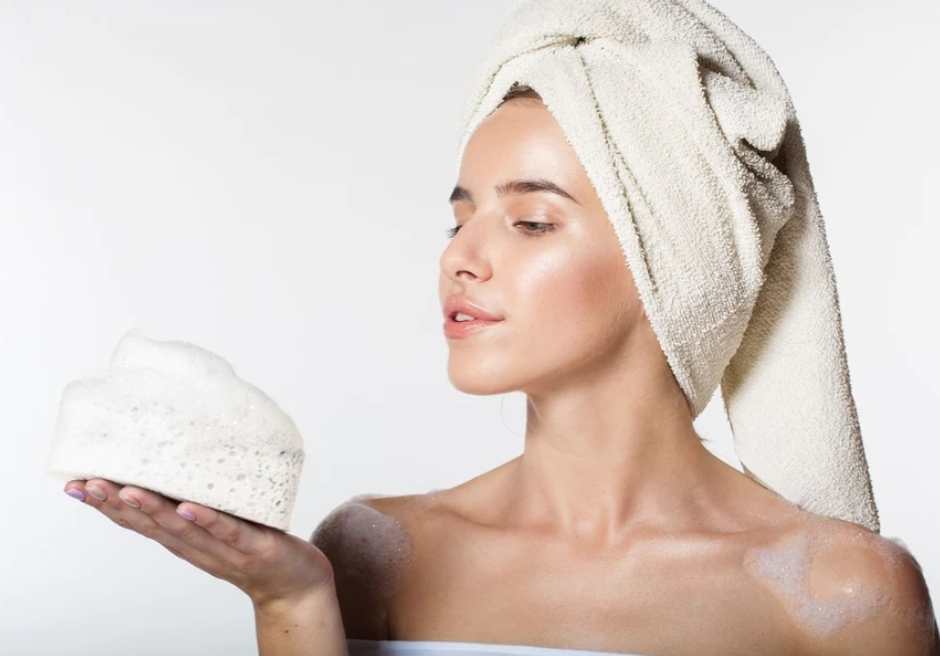 Caren Holiday Soap Sponge