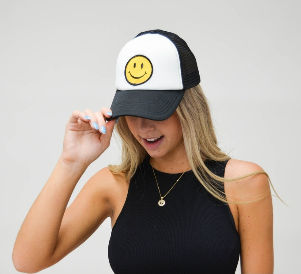 SMILEY FACE TRUCKER HAT